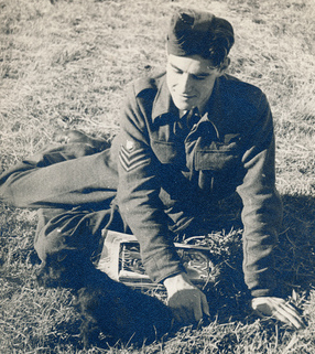 Flight Sergeant Roy Turner, RAF (with 'Bitsa')
